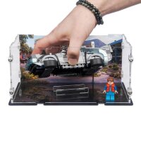 Acryl-Display f&uuml;r LEGO&reg; 77256 Zeitmaschine aus Zur&uuml;ck in die Zukunft (Mit Uhrenturm Hintergrundbild & St&auml;nder f&uuml;r 2 Platzierungsvarianten)