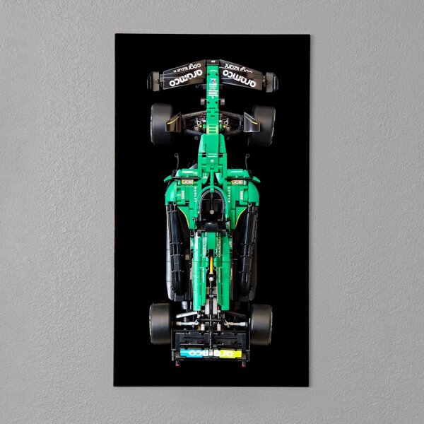Acryl-Wand-Display f&uuml;r LEGO&reg; 42240 Aston Martin Aramco AMR25 F1 Auto (Mit schwarzem Boden)