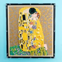 Acryl-Wand-Display f&uuml;r LEGO&reg; 31221 Gustav Klimt - Der Kuss (Mit schwarzem Hintergrund)