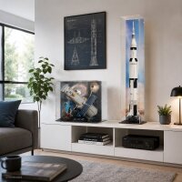 Pr&eacute;sentoir en acrylique pour LEGO&reg; 21309/92176 NASA Apollo Saturn V (Avec image de fond et base noire)